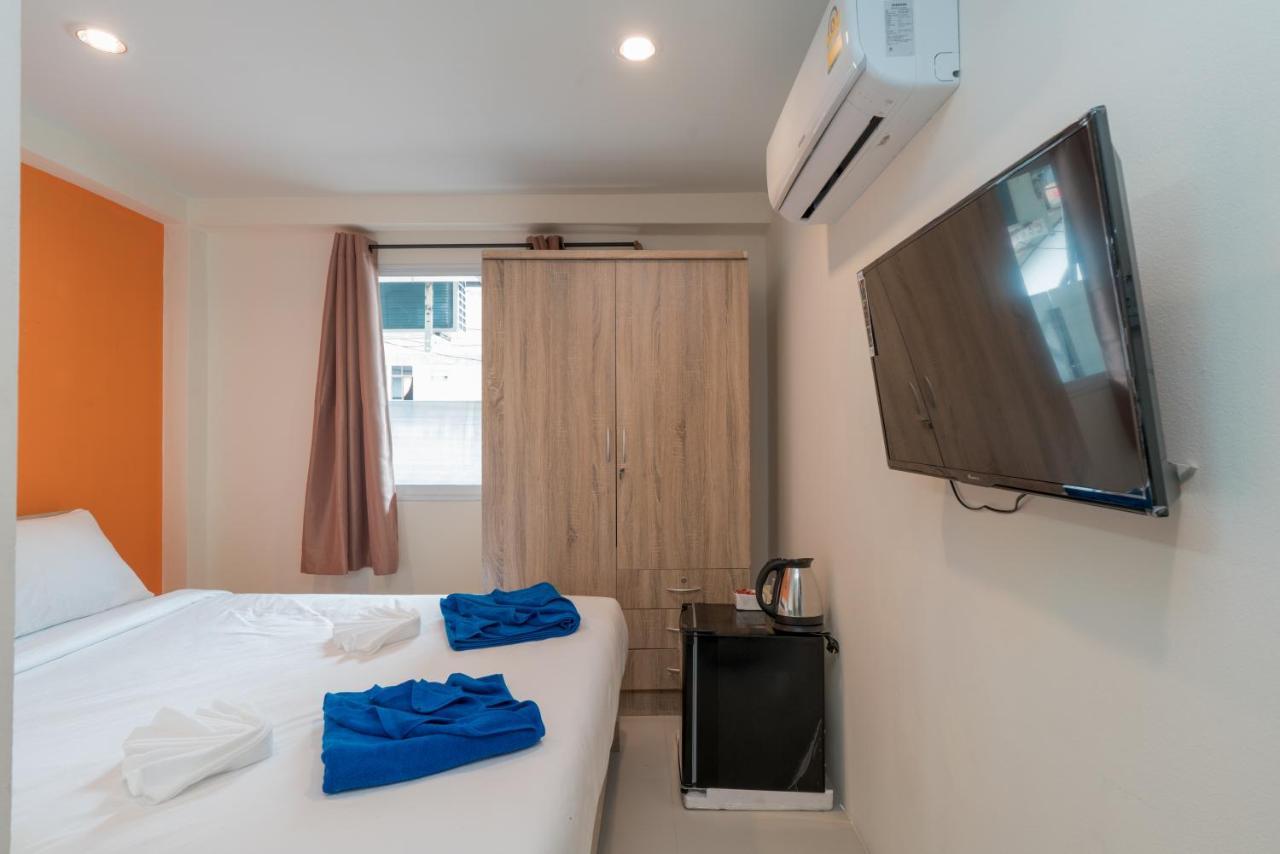 Grey Door Hotel Patong Exterior photo