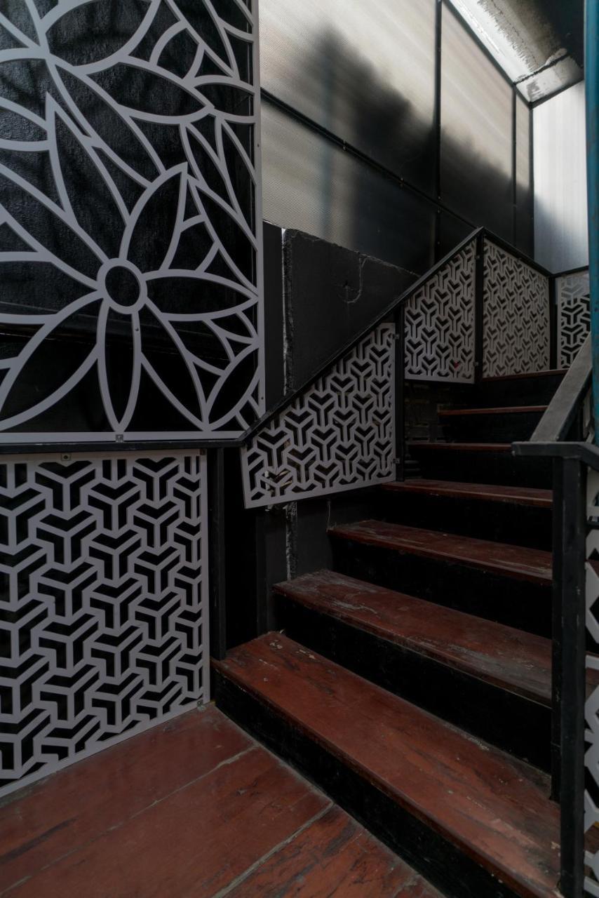 Grey Door Hotel Patong Exterior photo